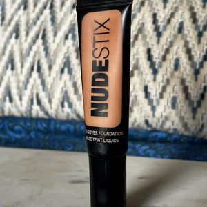 NUDE 6 - TINTED COVER LIQUID FOUNDATION